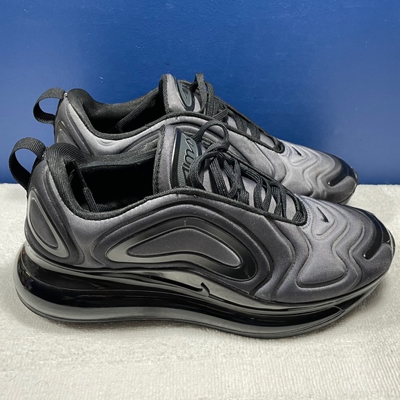 total eclipse nike 720